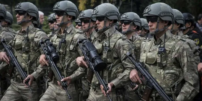 Son dakika: Polonya Savunma Bakanı Blaszczak'tan Türk ordusuna övgü: NATO'daki en büyük ikinci ordu - 5