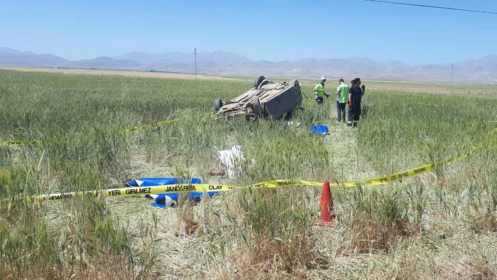 Kahramanmaraş'ta tatil dönüşü kaza: 3 kişi öldü, 4 yaralı - 1