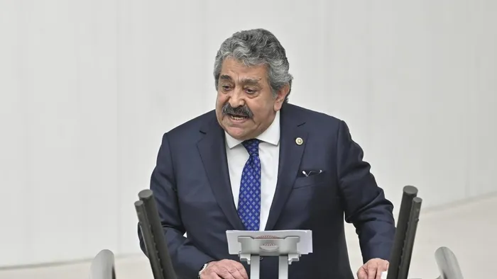 terorsuz-turkiye-komisyonu-imrali-gundemiyle-toplandi-1763724823135.jpeg MHP Genel Başkan Yardımcısı Feti Yıldız (AA)