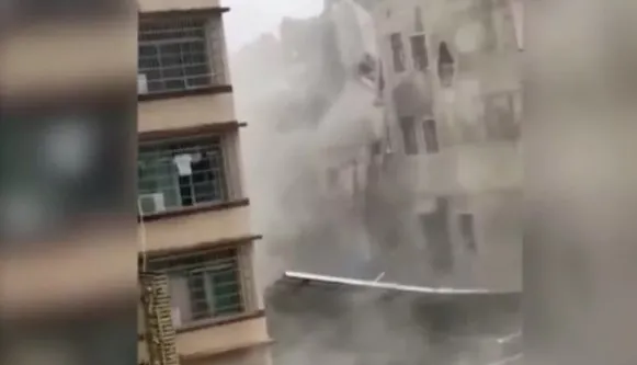 cinde-inanilmaz-kurtulus-enkaz-altindan-55-gun-sonra-sag-cikti-1651747062288.jpg Çin'de inanılmaz kurtuluş: Enkaz altından 5,5 gün sonra sağ çıktı! - 3