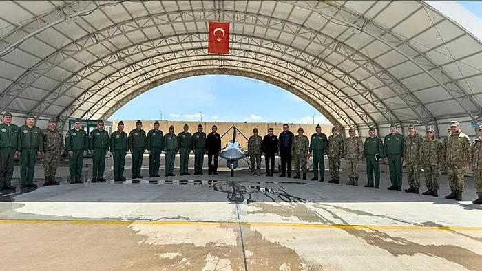 Selçuk Bayraktar’dan Hakkari’deki askerlere ziyaret! Bu bölge tümüyle terörden arındırılmış, barış ve huzur içinde...