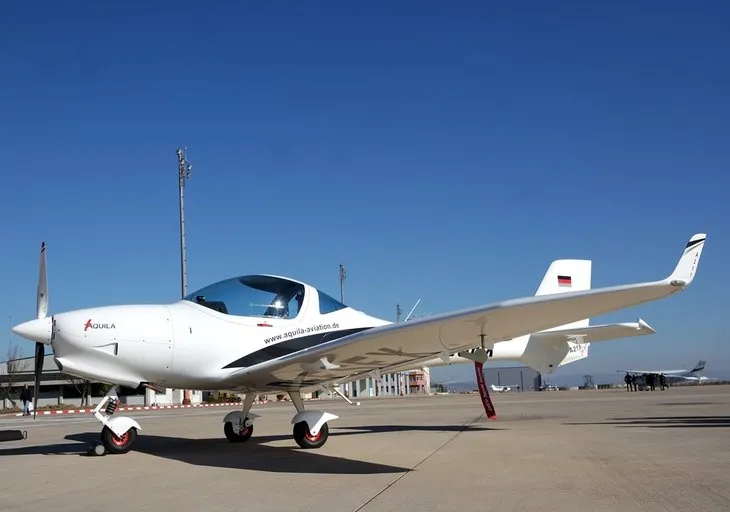Üretimi Bursa’da yapılacak yerli eğitim uçağı tanıtıldı