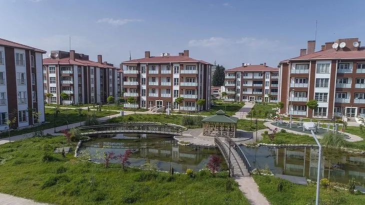 Ayda 390 TL taksitle ev! TOKİ’den dar gelirli ailelere kurasız ev sahibi olma fırsatı! İşte o konutlar