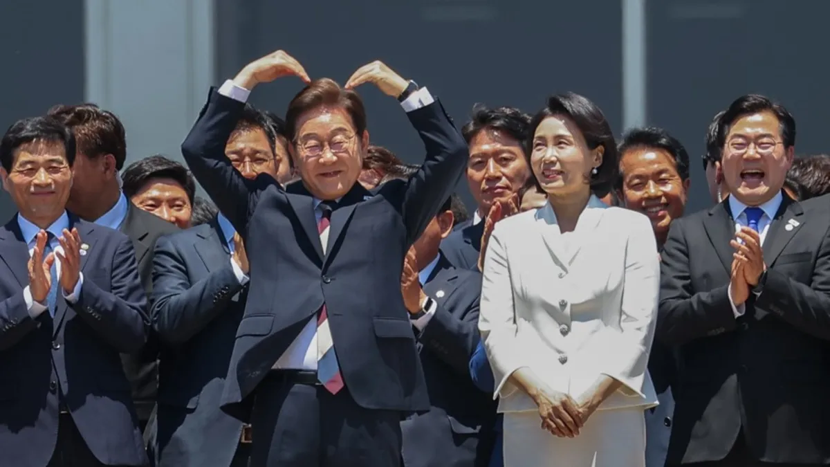 Güney Kore'de yeni dönem: Devlet Başkanı Lee yemin ederek göreve başladı