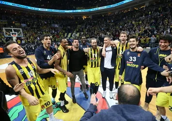 Volkan Demirel yerinde duramadı