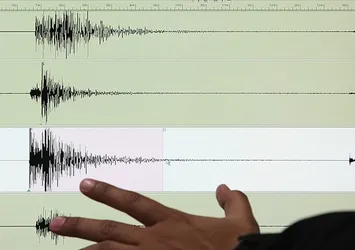 Sivas peş peşe sallandı! Vali ve Belediye Başkanı A Haber'de