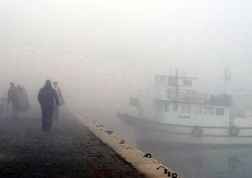 Boğaz trafiğine sis engeli! Durduruldu