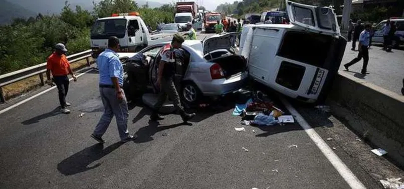 Doğuma giderken feci kaza: 7 kişi yaralandı