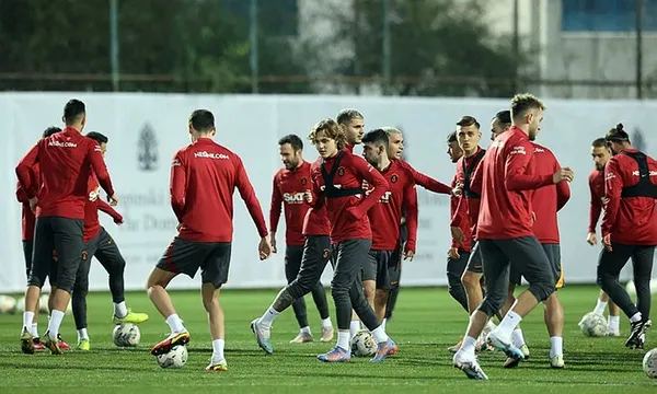 galatasaray-bir-gunde-iki-maca-cikacak-okan-buruktan-surpriz-karar-iste-o-maclarin-saatleri-1677014168587.jpg Galatasaray bir günde iki maça çıkacak! Okan Buruk'tan sürpriz karar! İşte o maçların saatleri... - 2
