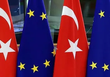Son dakika: AB'den "Türkiye fonlarında yeni kesinti olmayacak" açıklaması