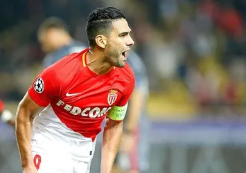 Falcao'nun parası Rodrigues ile Maicon’dan