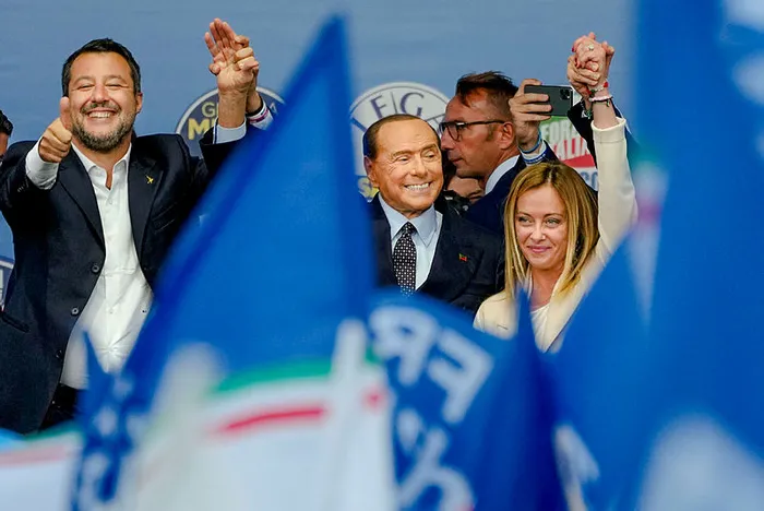 italyadaki-genel-secimlerden-flas-haber-giorgia-meloni-liderligindeki-kardesleri-partisi-birinci-cikti-1664141055371.jpg İtalya’daki genel seçimlerden flaş haber! Giorgia Meloni liderliğindeki Kardeşleri Partisi birinci çıktı - 6