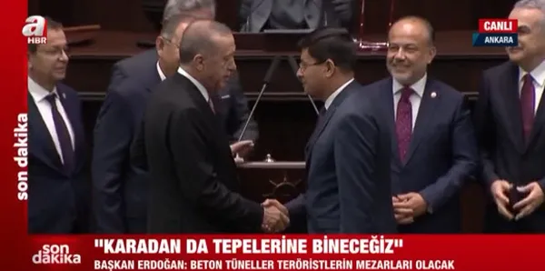 Son dakika: Başkan Erdoğan AK Parti’ye geçen İYİ Parti’den Kürşat Engin Özcan ve CHP’den Mustafa Ertekin’in rozetlerini taktı