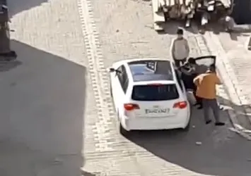Çığlıkları sokağı inletti kimse yardım etmedi! Önce küfür etti sonra yumrukladı