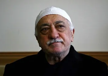 İzmir'de FETÖ'ye ağır darbe