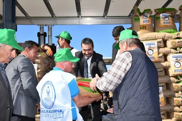 Aciz kalan Mansur Yavaş yardım bekleyen halkı AK Partili Belediye Başkanına yönlendirdi: Size Serhat Oğuz yardım edecek - 3
