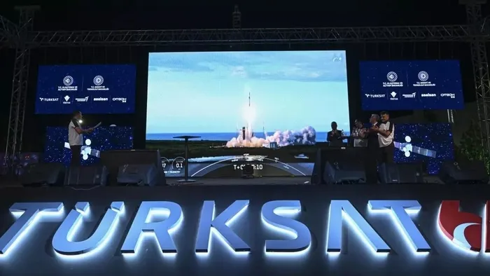 Uzayda Türk izi! TÜRKSAT 6A’nın son ateşleme işlemi başarıyla gerçekleşti