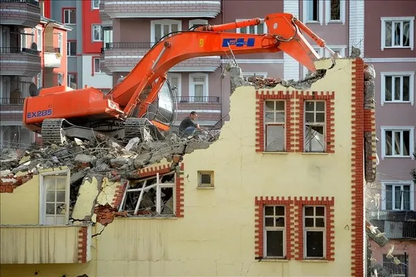 van-depremi-ne-zaman-oldu-van-depremi-kac-siddetindeydi-1697868002177.jpg Van depremi kaç şiddetindeydi? Van depremi ne zaman oldu? Tarihin en büyük depremlerinden biri... - 7