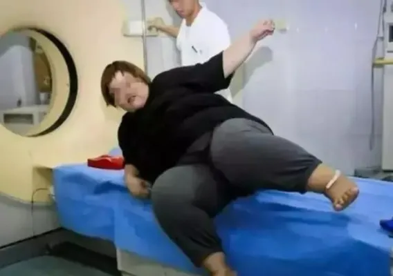 Sosyal medyanın yeni tehlikesi: Mukbang furyası! Türk fenomen az kalsın canından oluyordu