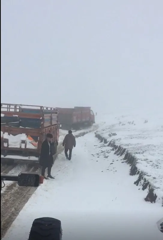 Ardahan’da kar kalınlığı 15 santimetreye ulaştı! Aceleyle inmek zorunda kaldılar