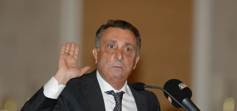 "Başkalarının aklı ve ağzıyla konuşmayı bıraksın"