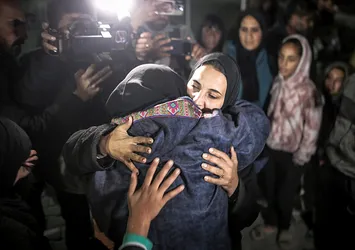 Refah Sınır Kapısı sınırlı şekilde açıldı