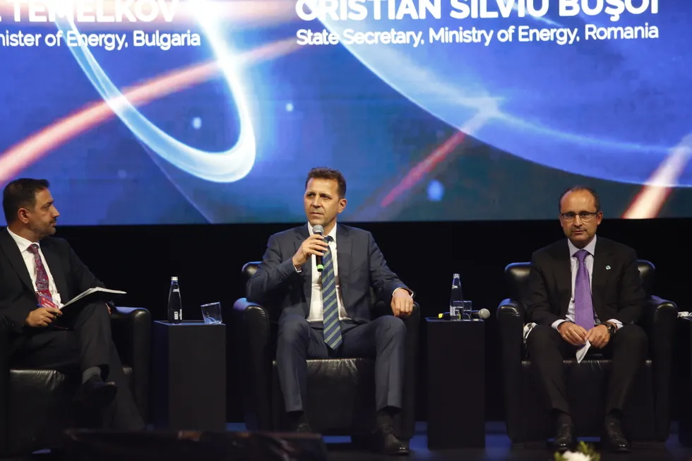 Enerjinin kalbi Turkuvaz Medya öncülüğünde INRES 2026’da attı! Bakan Bayraktar: Hedefimiz Türkiye’yi enerjide merkez ülke konumuna getirmek - 2