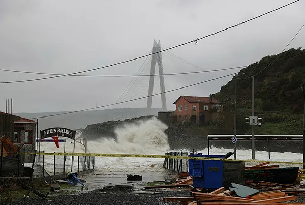 son-dakika-meteorolojiden-istanbul-ve-cok-sayida-ile-kar-yagisi-yagmur-ve-firtina-uyarisi-saat-verildi-1701157588189.jpg SON DAKİKA | Meteoroloji’den İstanbul'a sağanak ve fırtına Ankara'ya kar yağışı uyarısı! Saat verildi... - 3