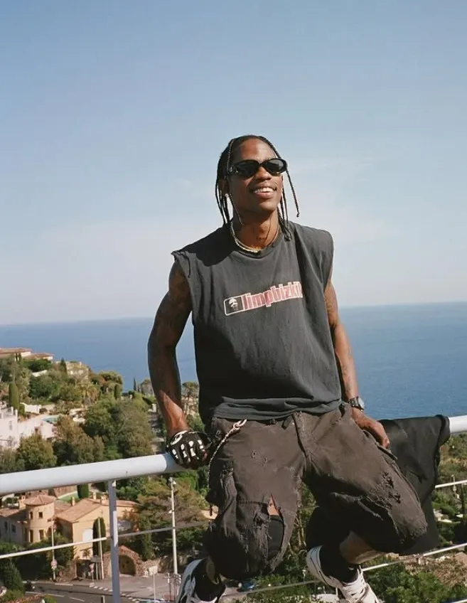 1779176828748.jpg Türkiye'de ilk kez: Travis Scott İstanbul konserinin tarihi belli oldu - 2