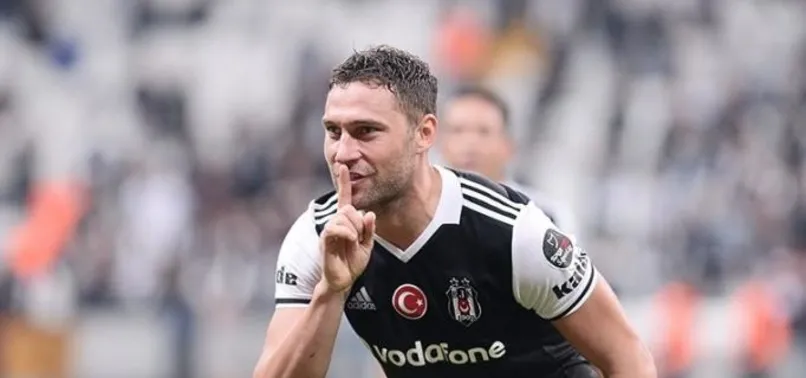 Tosic'ten van Persie'ye mesaj!