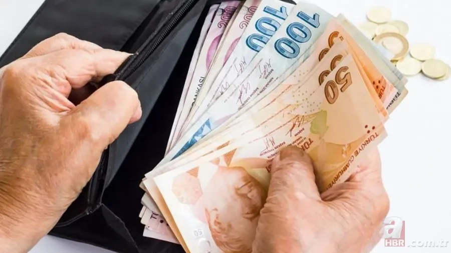 Emeklilere büyük müjde! ATM'den anında 1500 TL ile 2500 TL alabilirsiniz! SSK, SGK ve Bağ-Kur'lı emeklinin yüzü gülecek... 9