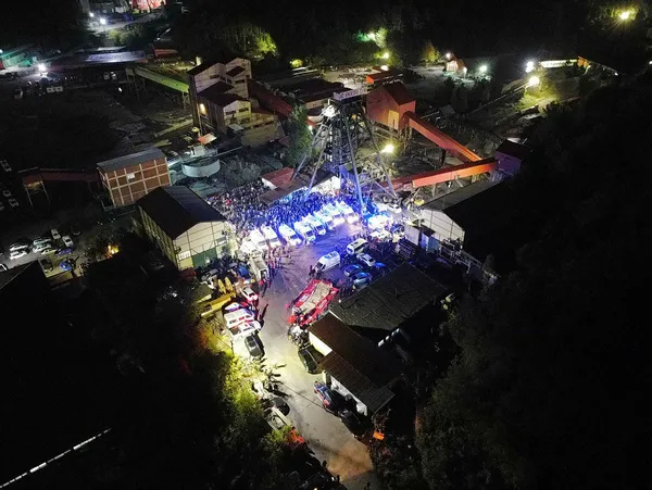 Bartın’daki madende zamanla yarış sürüyor! 2 bakandan madendeki patlamaya ilişkin son dakika açıklamaları