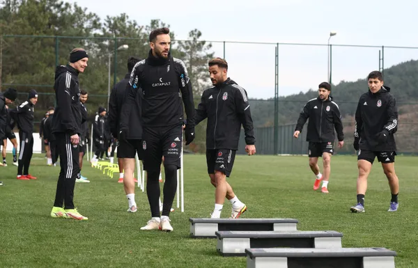 Beşiktaş'ın Öznur Kablo Malatyaspor maçı kadrosu belli oldu - 1