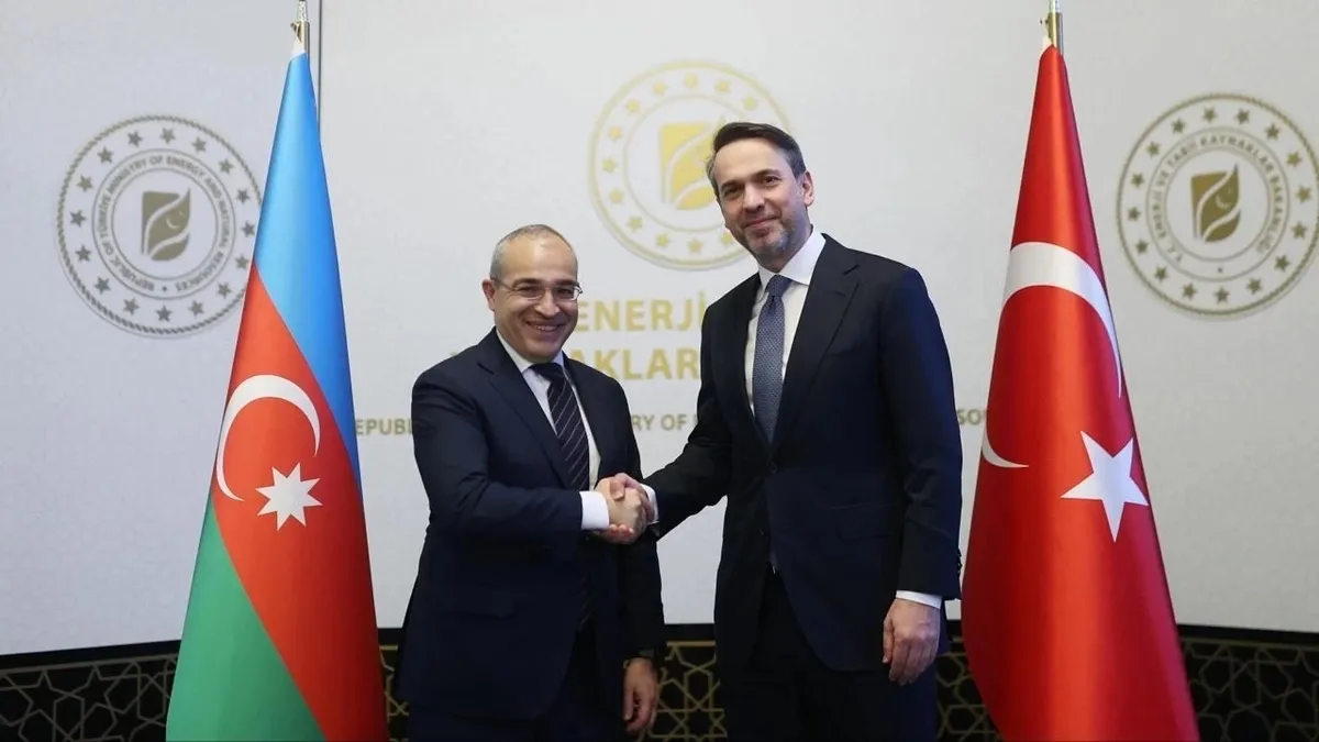 Bakan Bayraktar Azerbaycan Ekonomi Bakanı Mikayıl Cabbarov ile görüştü