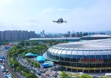 Son dakika: Çin'de sürücüsüz drone taksi 2 yolcusuyla uçtu