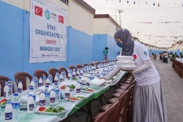 sani-sohreti-birakip-mutevazi-bir-hayat-secerek-ihtiyac-sahiplerine-kosan-gamze-ozcelik-yurek-isitti-takipcile-1649144503231.jpg Şanı şöhreti bırakıp mütevazi bir hayat seçerek ihtiyaç sahiplerine koşan Gamze Özçelik yürek ısıttı! Takipçilerine seslendi - 3