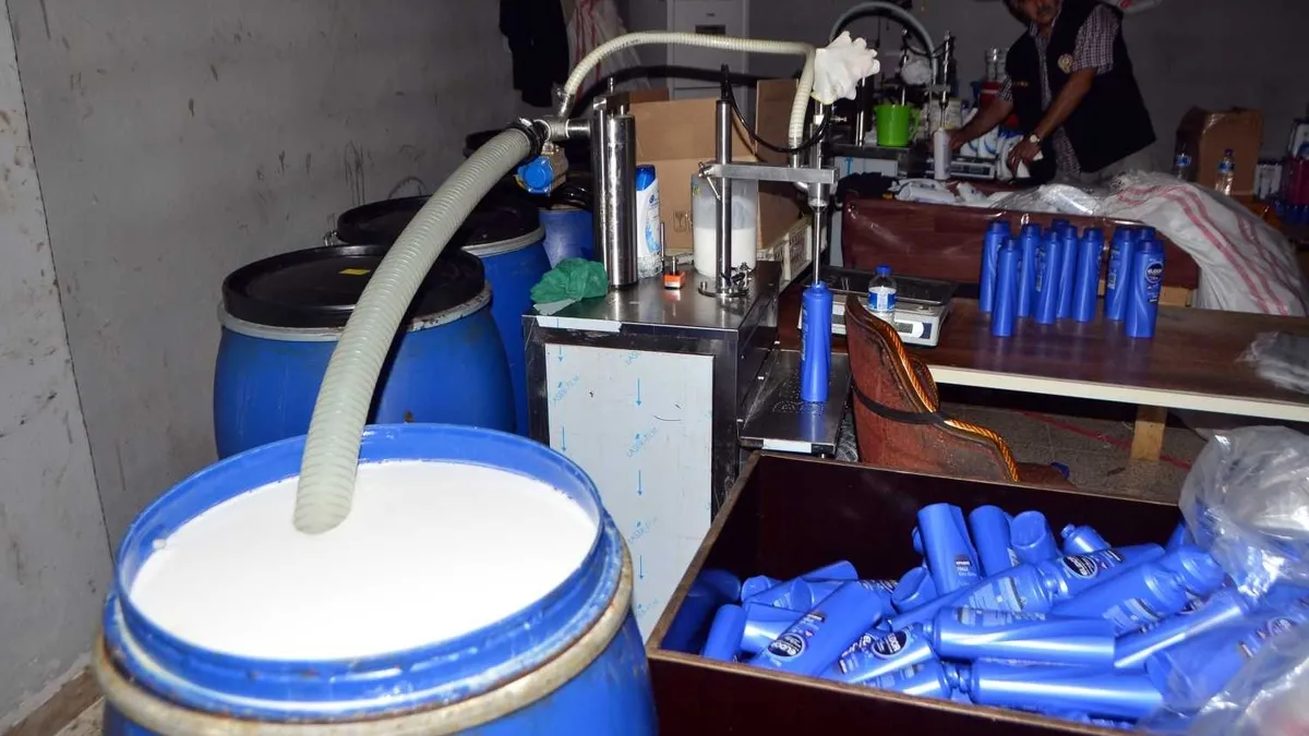 Kocaeli'de taklit şampuan operasyonu: 44 bin 330 kutu yakalandı