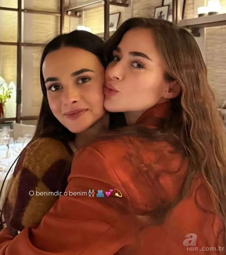 Hande Soral 38. yaşını ikiz kardeşleriyle kutladı! Bensu Soral'ın ablası... 5