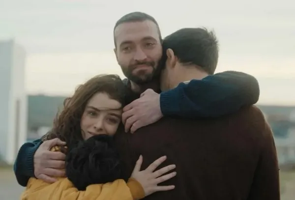 ates-kuslarinda-zipkin-ve-celik-komutan-gercegi-ogrendi-1709966185790.jpg Ateş Kuşları'nda Zıpkın ve Çelik Komutan gerçeği öğrendi! - 1