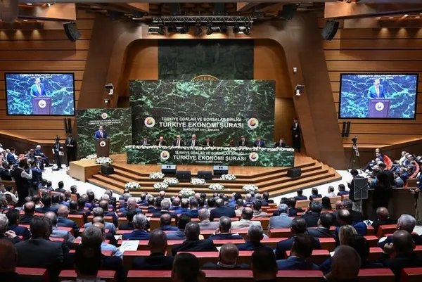 Türkiye Ekonomi Şurası sonrası Bakanlar Fatih Kacır ve Ömer Bolat’tan ekonomide büyüme mesajı