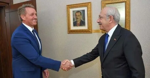 abd-buyukelcisi-jeff-flakein-kemal-kilicdaroglu-ziyareti-neyin-isareti-baskan-recep-tayyip-erdoganin-cikisi-bl-1680602856609.jpeg ABD Büyükelçisi Jeff Flake'in Kemal Kılıçdaroğlu ziyareti neyin işareti? Başkan Recep Tayyip Erdoğan'ın çıkışı Bloomberg'i rahatsız etti - 3