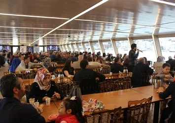'Ahde Vefa' Boğaz turunda bir araya geldi