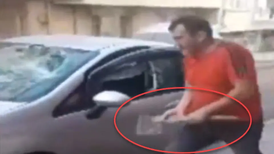 Kardeşine kızıp öyle bir şey yaptı ki... Sosyal medya hesabından canlı yayınladı