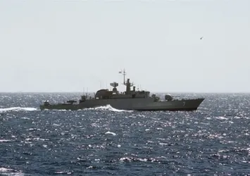 Yemen'in doğusunda İran gemisi alıkonuldu