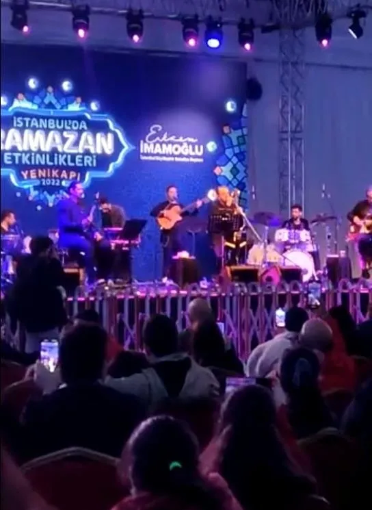 Son dakika: CHP'li İBB'nin Ramazan etkinliğinde skandal! Söylenen şarkı tepki çekti: Kaç kadeh kırıldı sarhoş gönlümde - 3