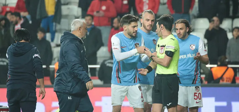 Galatasaray'a Gaziantep FK maçı öncesi iyi haber! 2 kritik isim cezalı duruma düştü