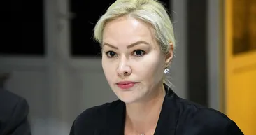 Şarkıcı Aylin Coşkun’a büyük şok! Yıllardır ilgilendiği babasından 1 milyon dolarlık şantaj