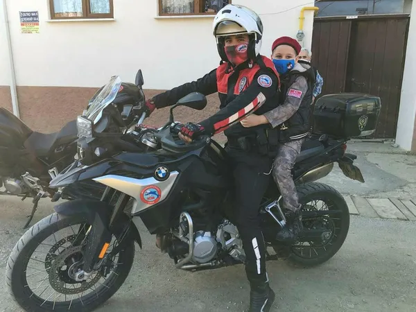 Polis olmak isteyen minik Umut'a sürpriz ziyaret - 2
