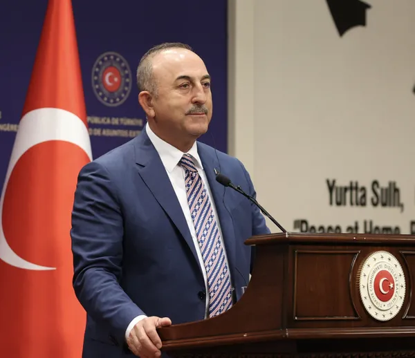 Dışişleri Bakanı Çavuşoğlu’ndan dikkat çeken İsveç ve Finlandiya açıklaması: Muhtıraya uymazlarsa NATO’ya almayacağız