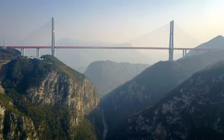 Dünyanın en yüksek köprüsü açıldı